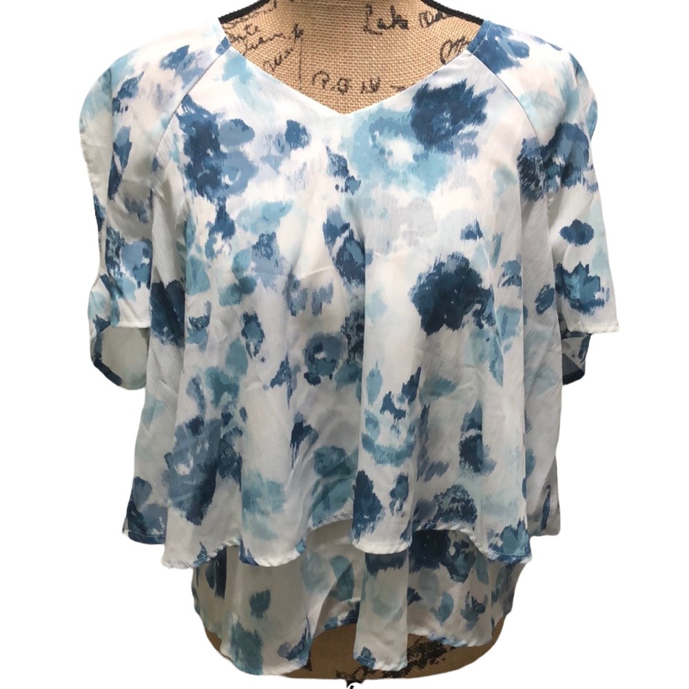 {Juicy Couture} Layered Ruffled V Neck White And Blue Blouse